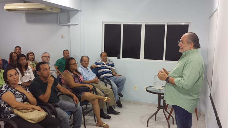 <i>Palestra: Magnetismo e passes de cura aplicados em casos de autismo<br/> Ministrante: Jacob Melo <br/> Local/Data: Instituto Social Iris / Outubro 2016. 
                </i>