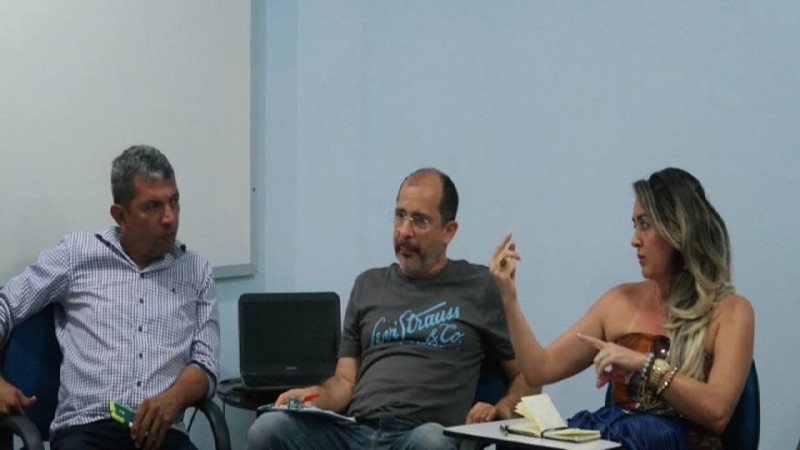 <i>Café com Kardec <br/> Local/Data: Instituto Social Iris / Janeiro 2017. 
                </i>