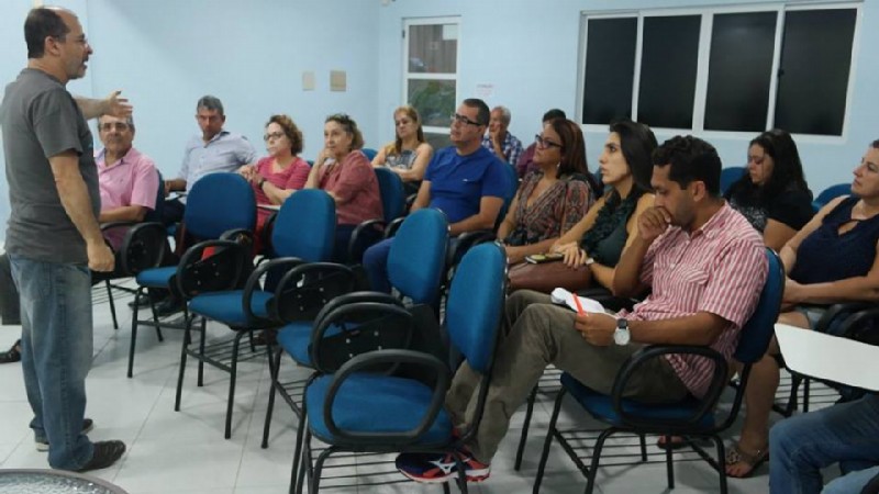 <i>café com Kardec <br/> Local/Data: Instituto Social Iris / Janeiro 2017. 
                </i>